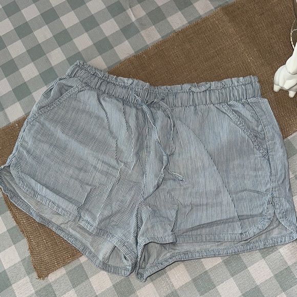 American Eagle Outfitters Pants - AE Drawstring Stripe Shorts